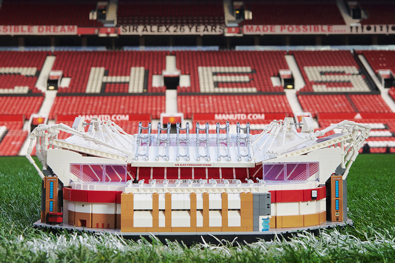LEGO Creator Expert Old Trafford Stadium Set
