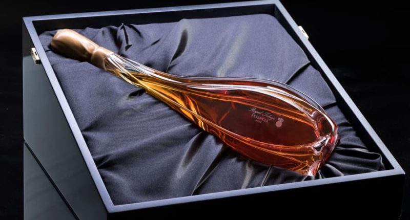 Dünyanın en pahalı şarabı Royal Tokaji 2008 Essencia