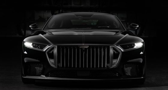 Brabus Bodo karbon gövdesiyle önden görünüm