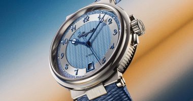 Mavi guilloché kadranlı Breguet Marine 5517