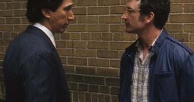 Kağıttan Kaplan filminde Adam Driver ve Miles Teller’ın canlandırdığı iki kardeş karşı karşıya