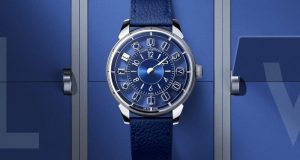 Louis Vuitton Tambour Spin Time koleksiyonundan bir saat