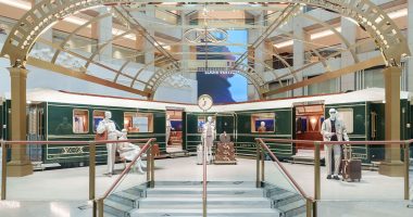 Tren formunda kurgulanan Louis Vuitton pop-up