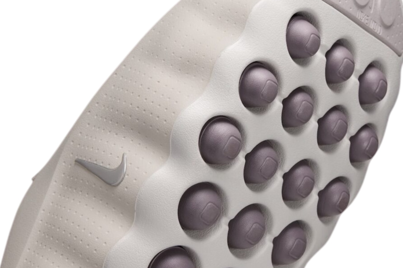 Nike Mind 001 taban pod’ları yakın plan