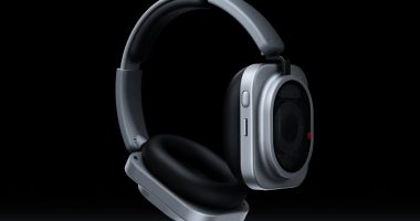 Siyah Nothing Headphone (1) Pro yandan