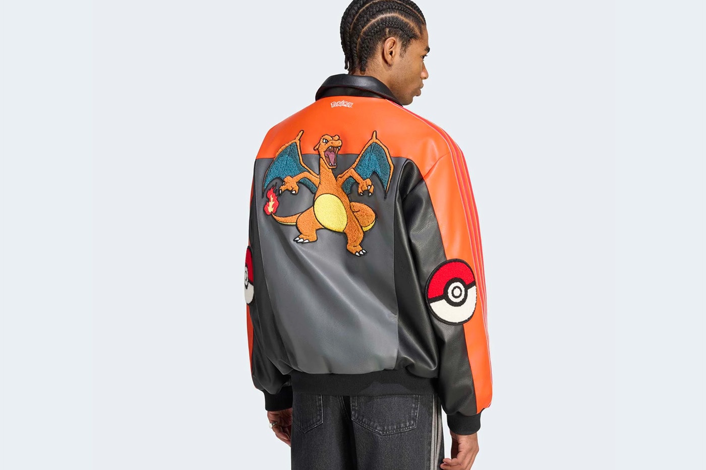 Turuncu kollu Charizard ceketi