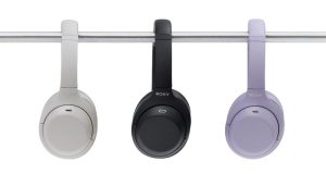 Sony WH-1000XM4c kulaklığın katlanabilir gövdesi
