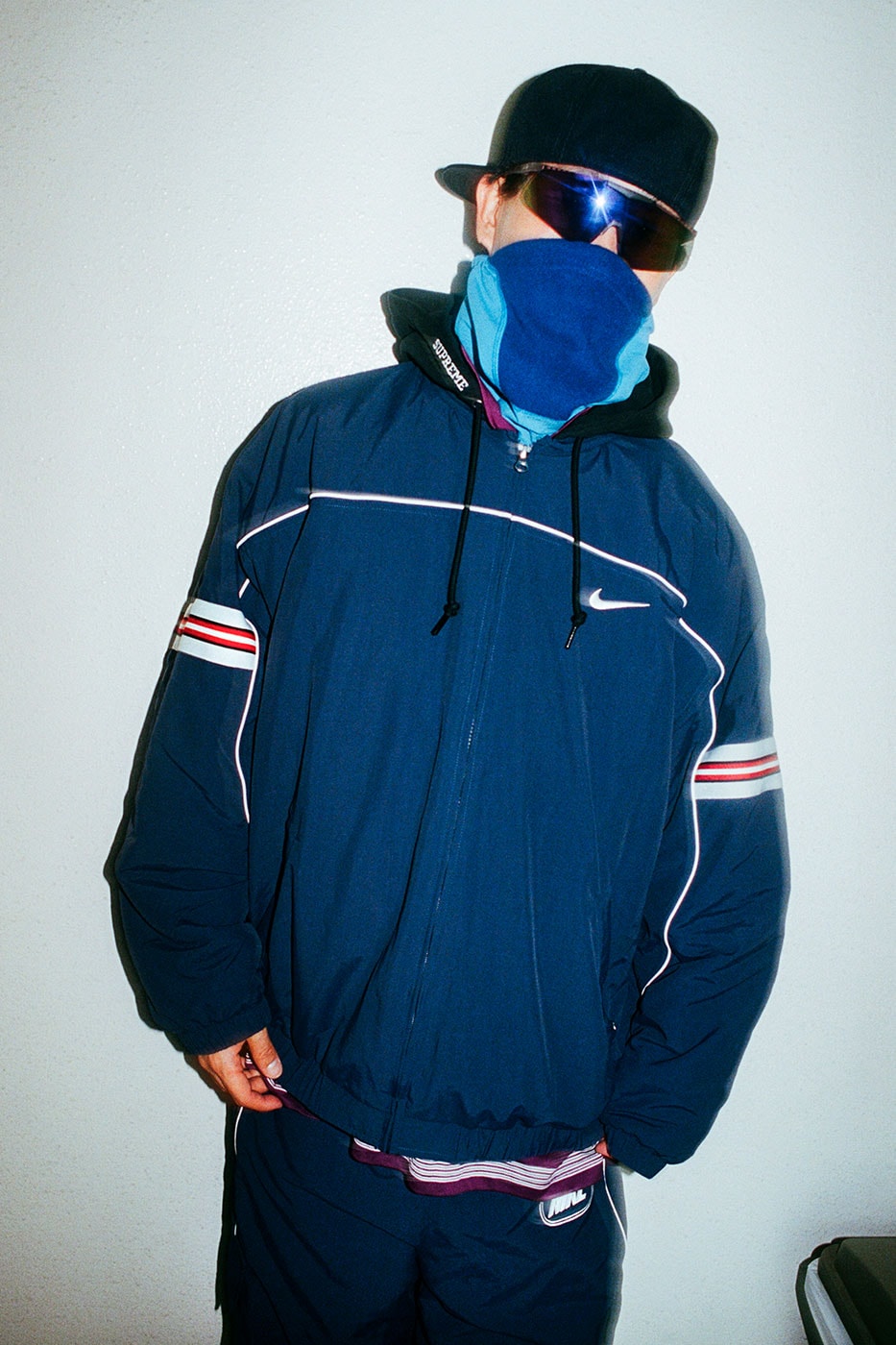 Supreme Nike lacivert naylon kapüşonlu ceket