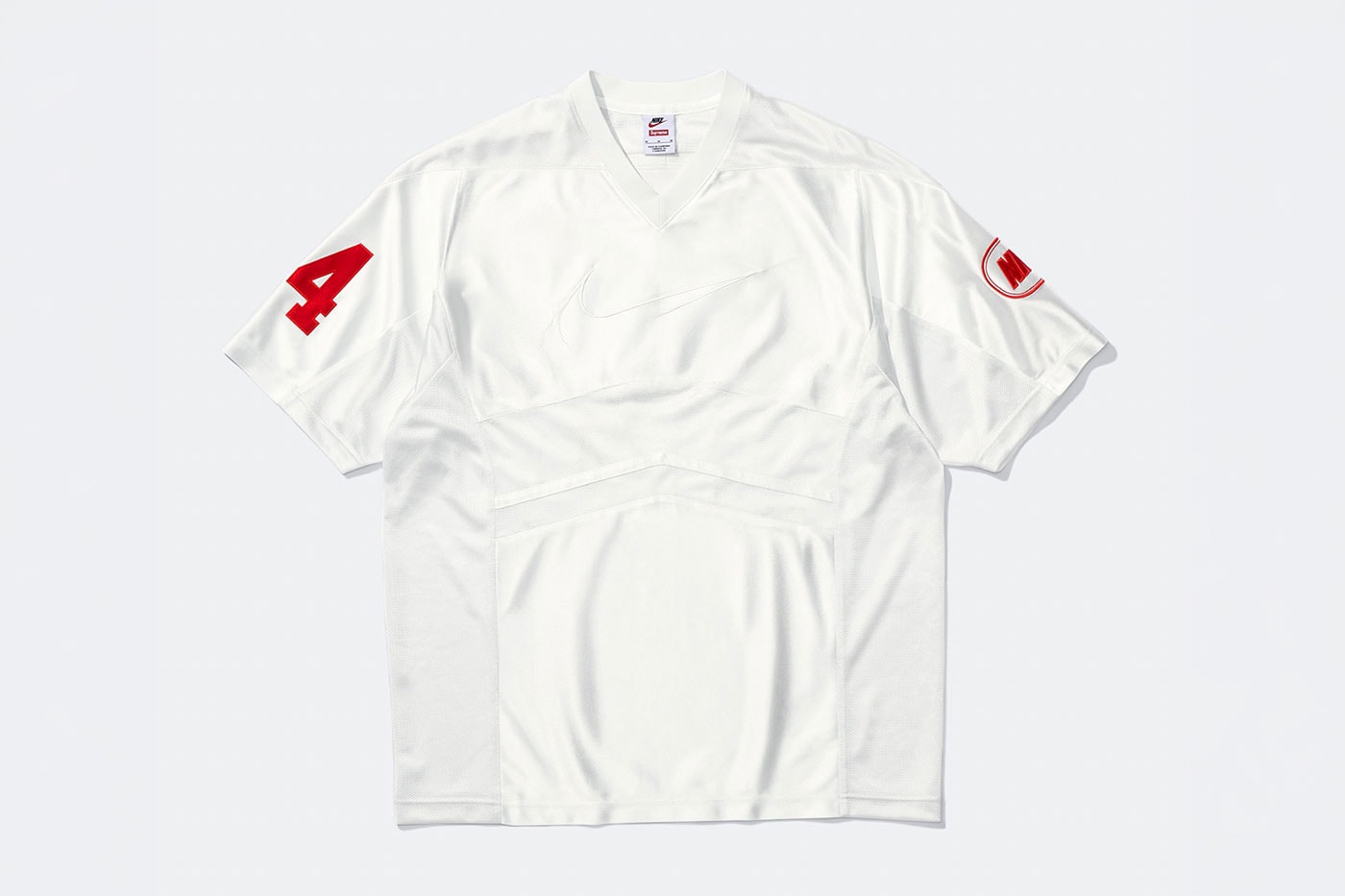 Supreme Nike beyaz file forma önden