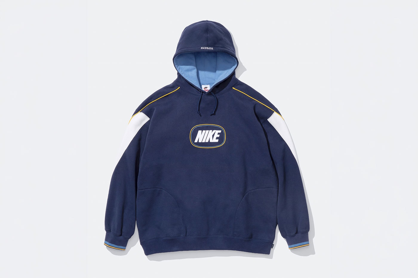 Lacivert kapüşonlu sweatshirt önden