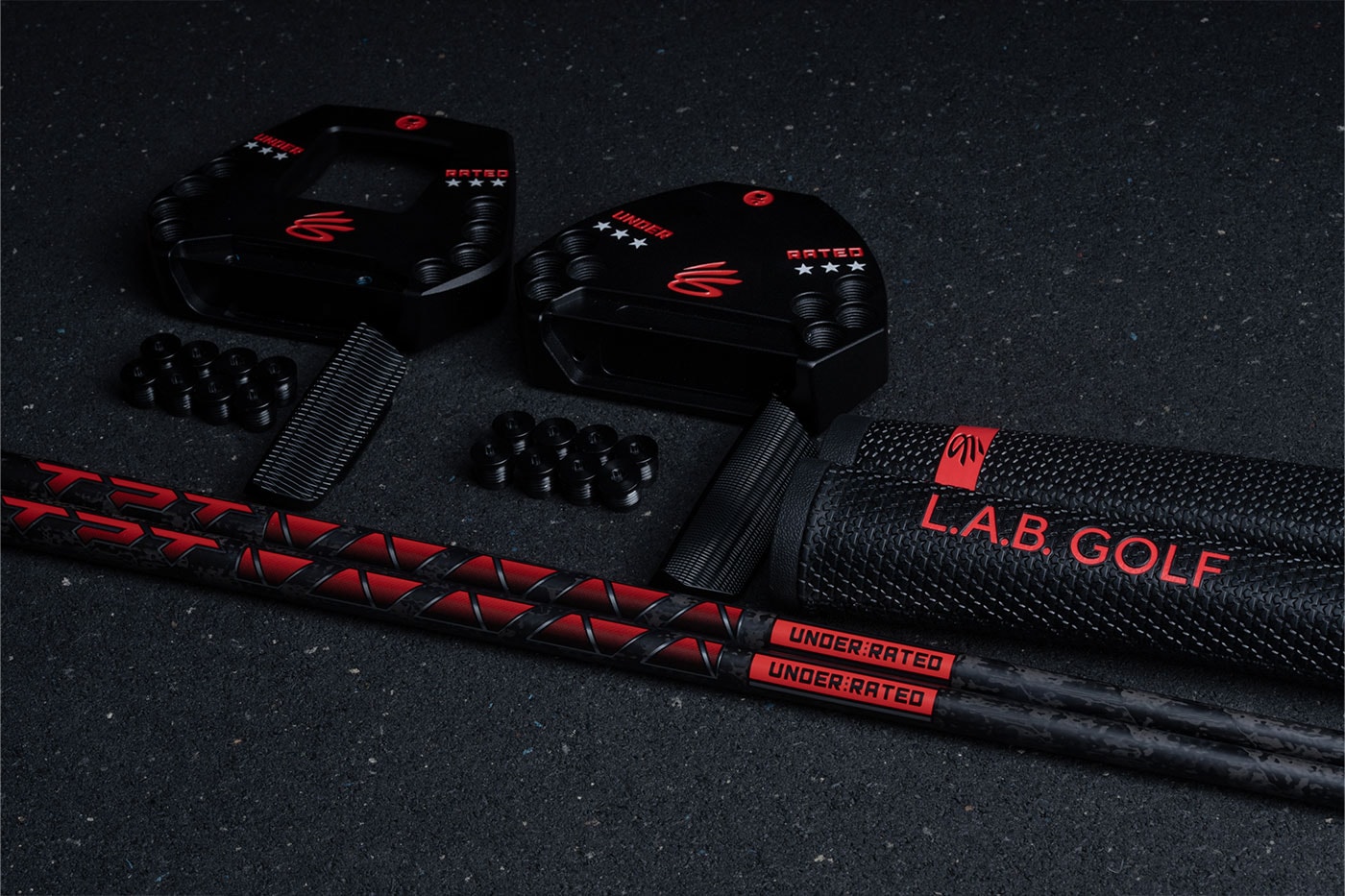 Putter kafaları, TPT şaft ve L.A.B. Golf tutamağının detayı