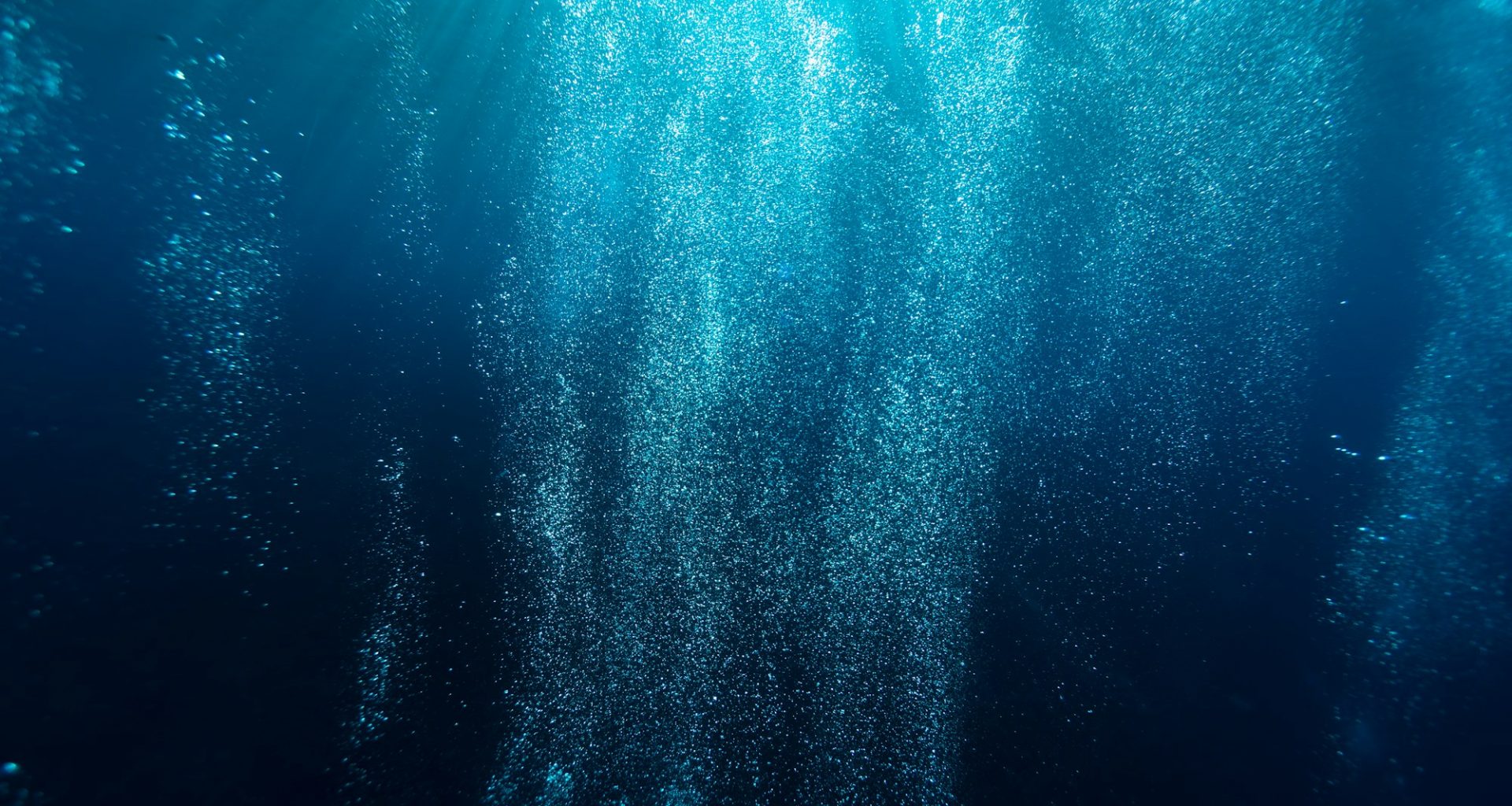 Above the Below fragmanı için karanlık derin okyanus