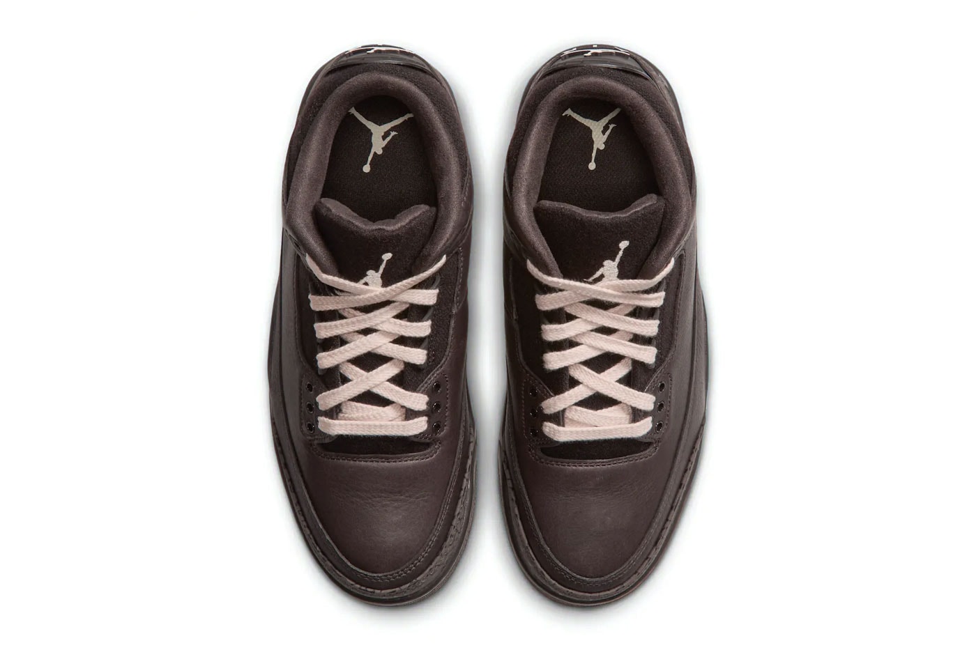 Pearl White bağcıklı kahverengi Jordan 3, üstten