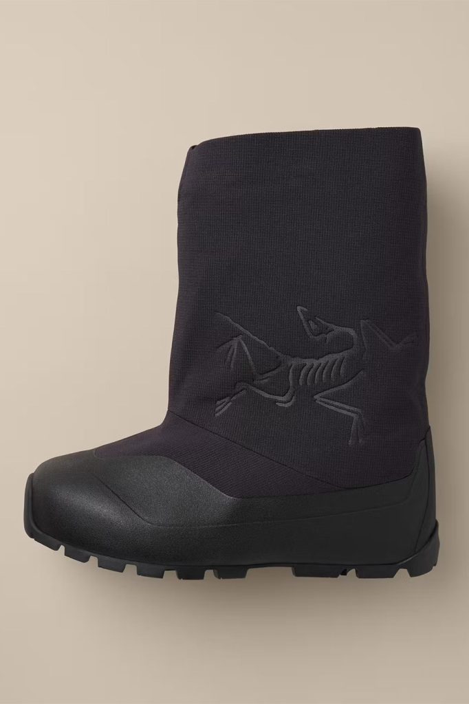 Arc'teryx Postour Boot Black/Black yandan