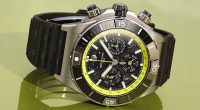 Breitling Aston Martin Valhalla programındaki limon yeşili detaylı Super Chronomat