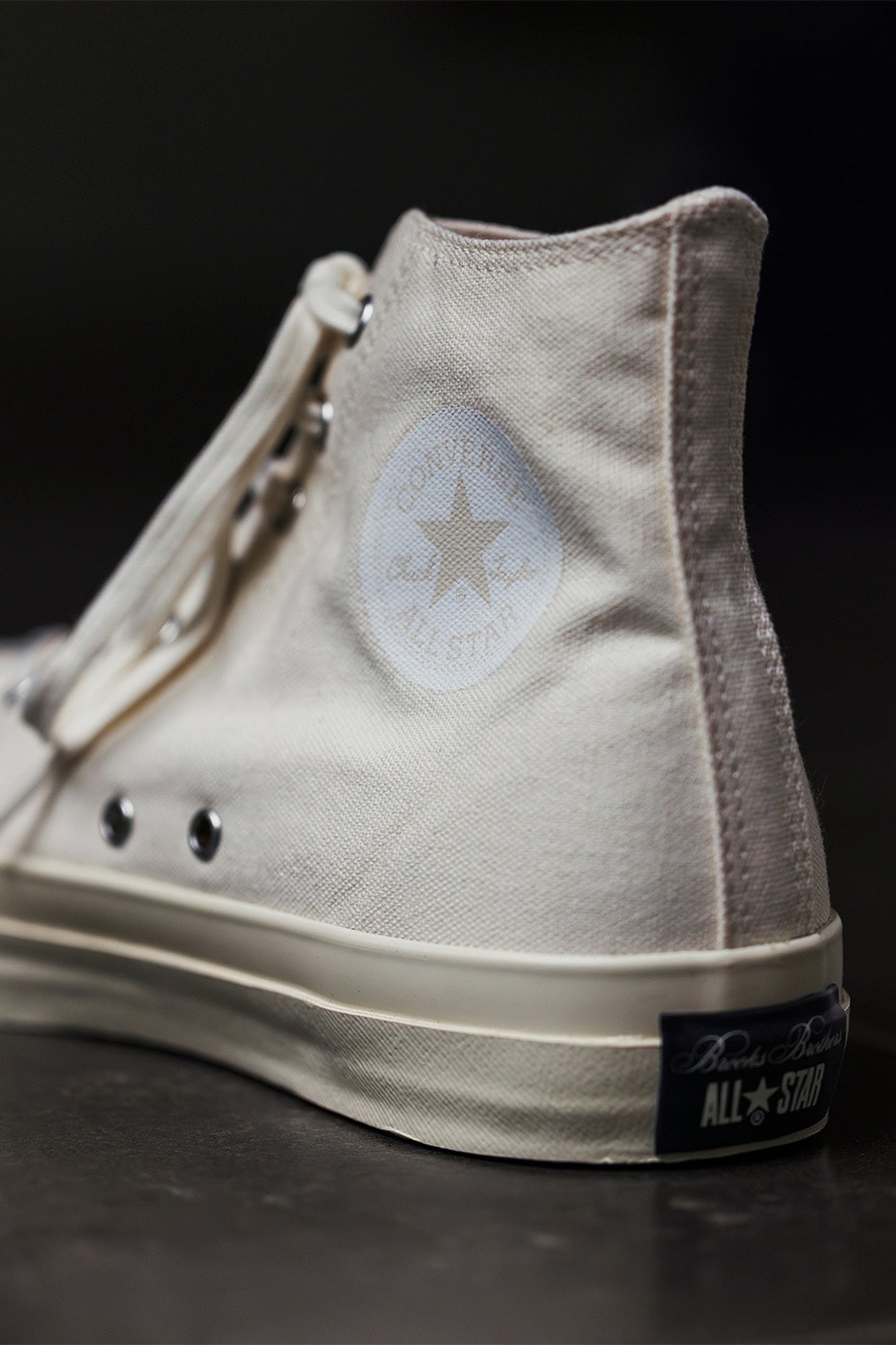 Brooks Brothers Converse All Star Aged Hi topuk etiketi