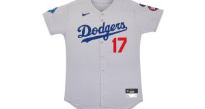 Dodgers yazılı gri deplasman forması önden