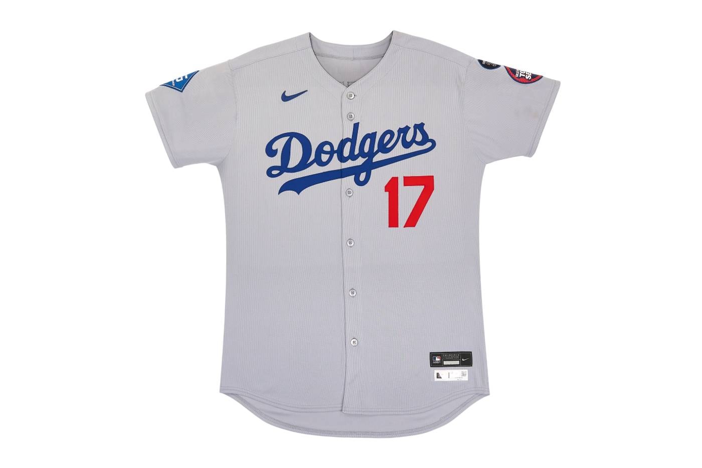Dodgers yazılı gri deplasman forması önden