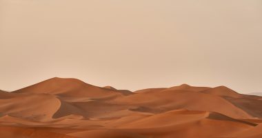Dune Part Three haberi için turuncu kum tepeleri