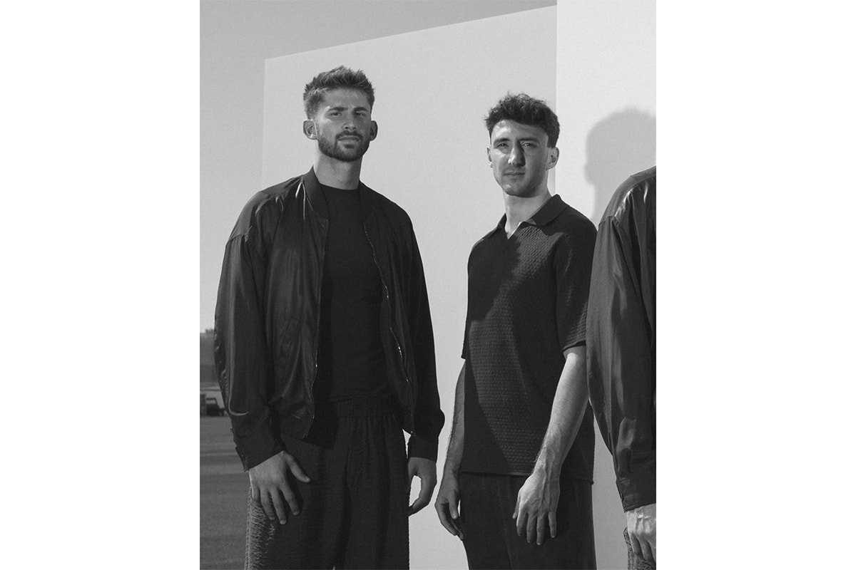 Giorgio Armani Juventus koleksiyonundan bomber ceketler