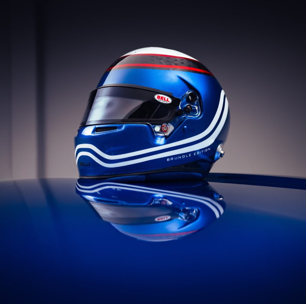 Gunther Werks Brundle ile gelen imzalı Bell HP77 kask