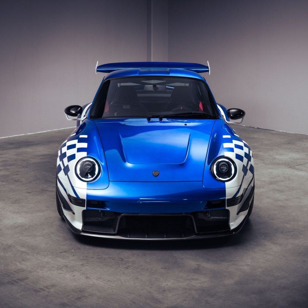 Gunther Werks Brundle Edition Turbo önden görünüm