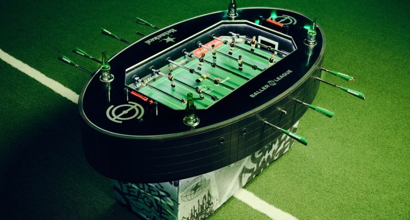Heineken Foosballer langırt masası sahada