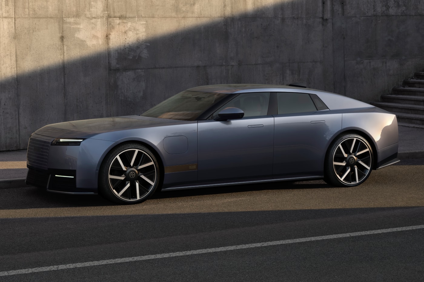 Jaguar Type 01 elektrikli sedan, gri-mavi renkte yandan görünüm