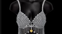 Kylie Jenner Fantasy Bra için Jacob & Co. imzalı elmas sütyen önden
