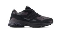 New Balance 2010 Field Green GORE-TEX modelinin yandan görünümü