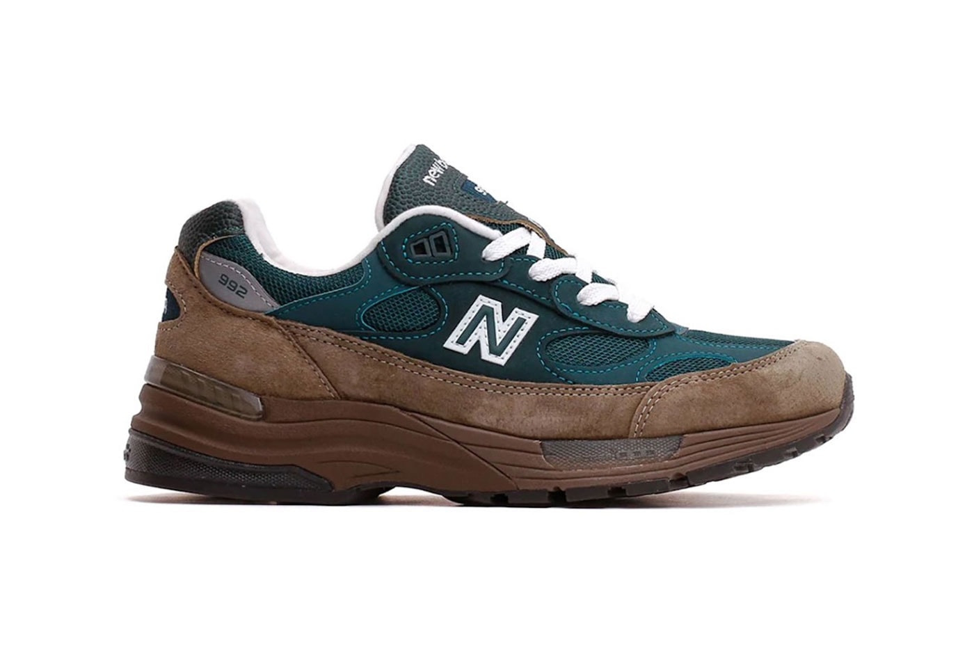 New Balance 992 Medusa Green yandan