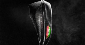 Nike Apex maraton ayakkabısı yandan
