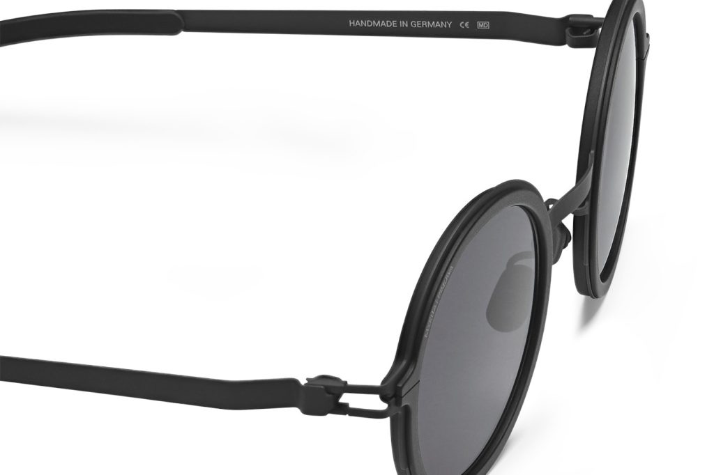 MR007 Black çerçeve yandan