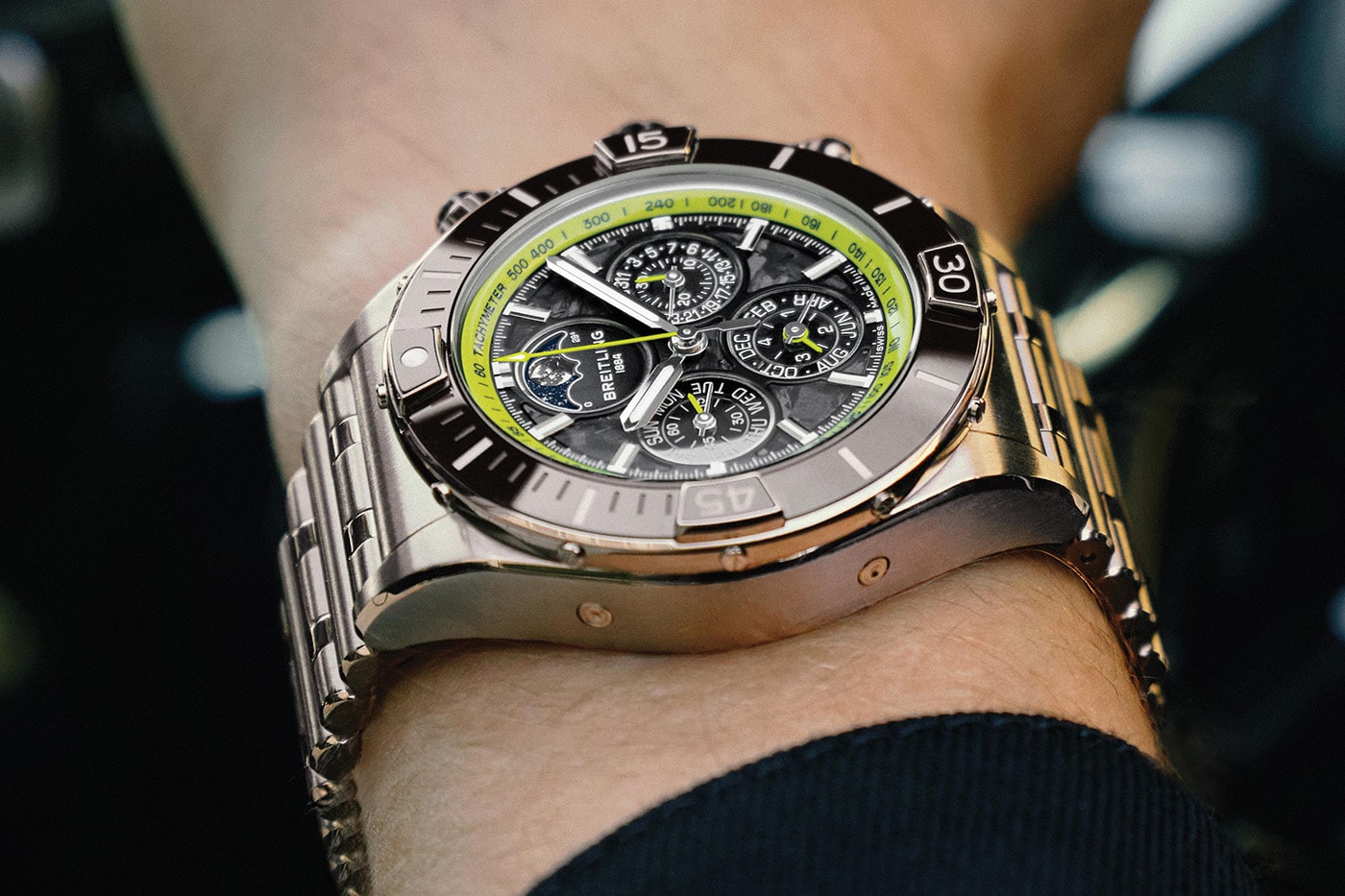 Rouleaux bileklikli Super Chronomat bilekte