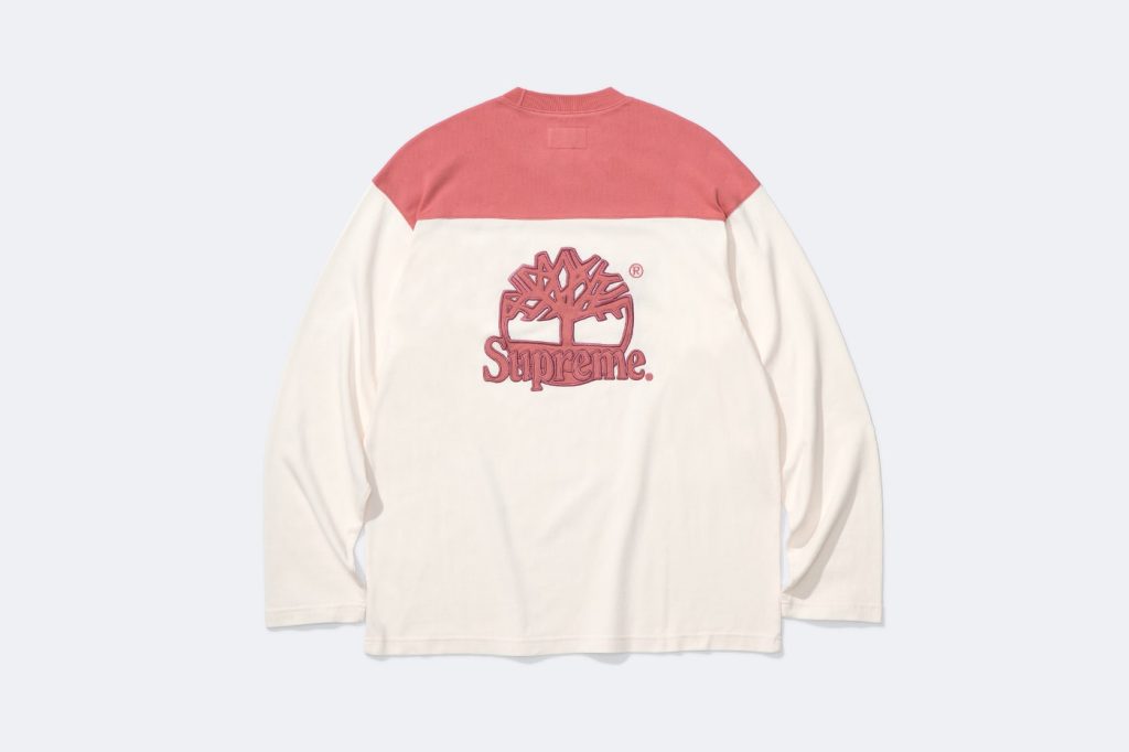 Krem-pembe Football Top arkadan, ağaç logolu